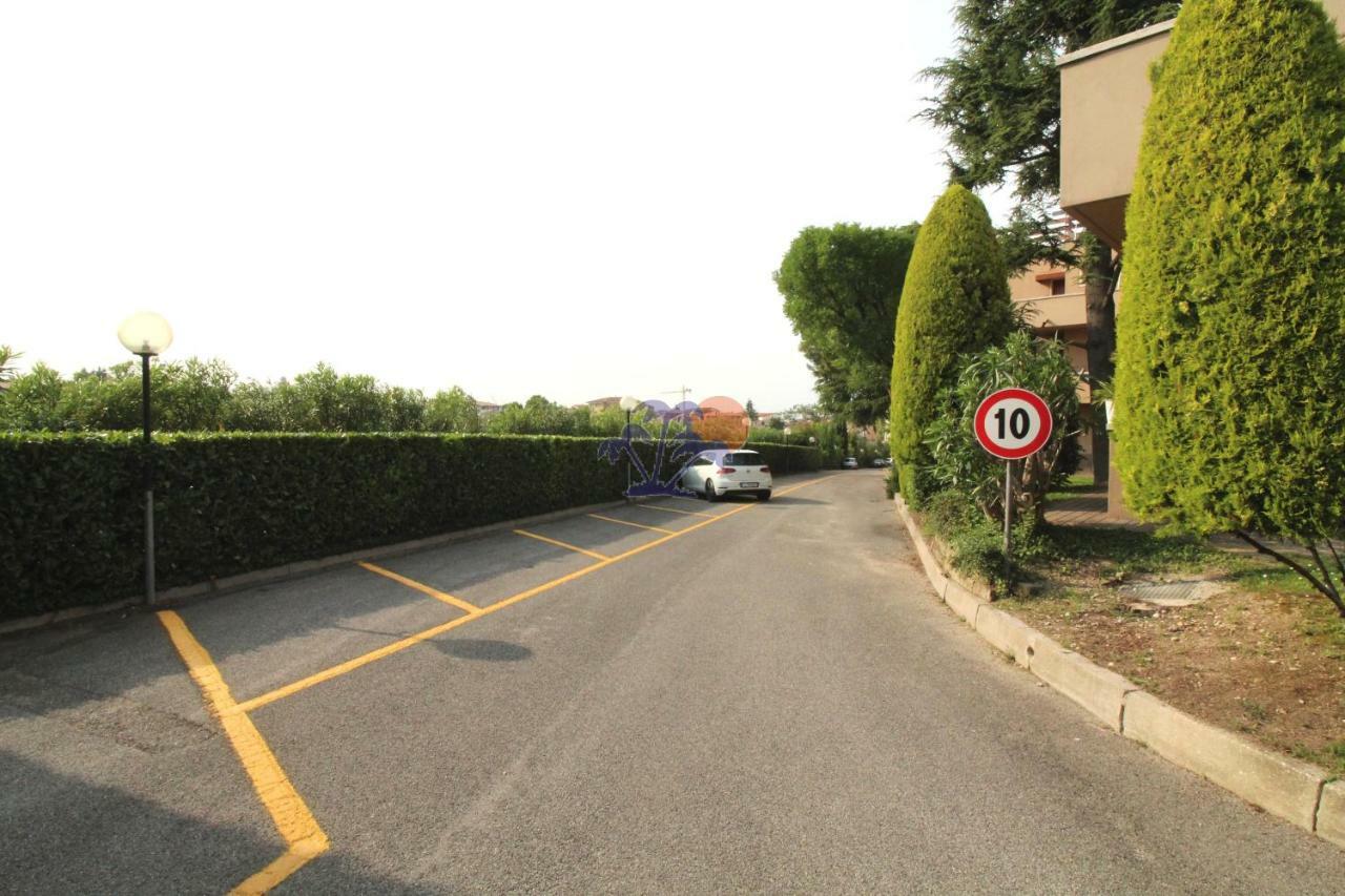 Appartamenti La Madonnina Peschiera del Garda Luaran gambar