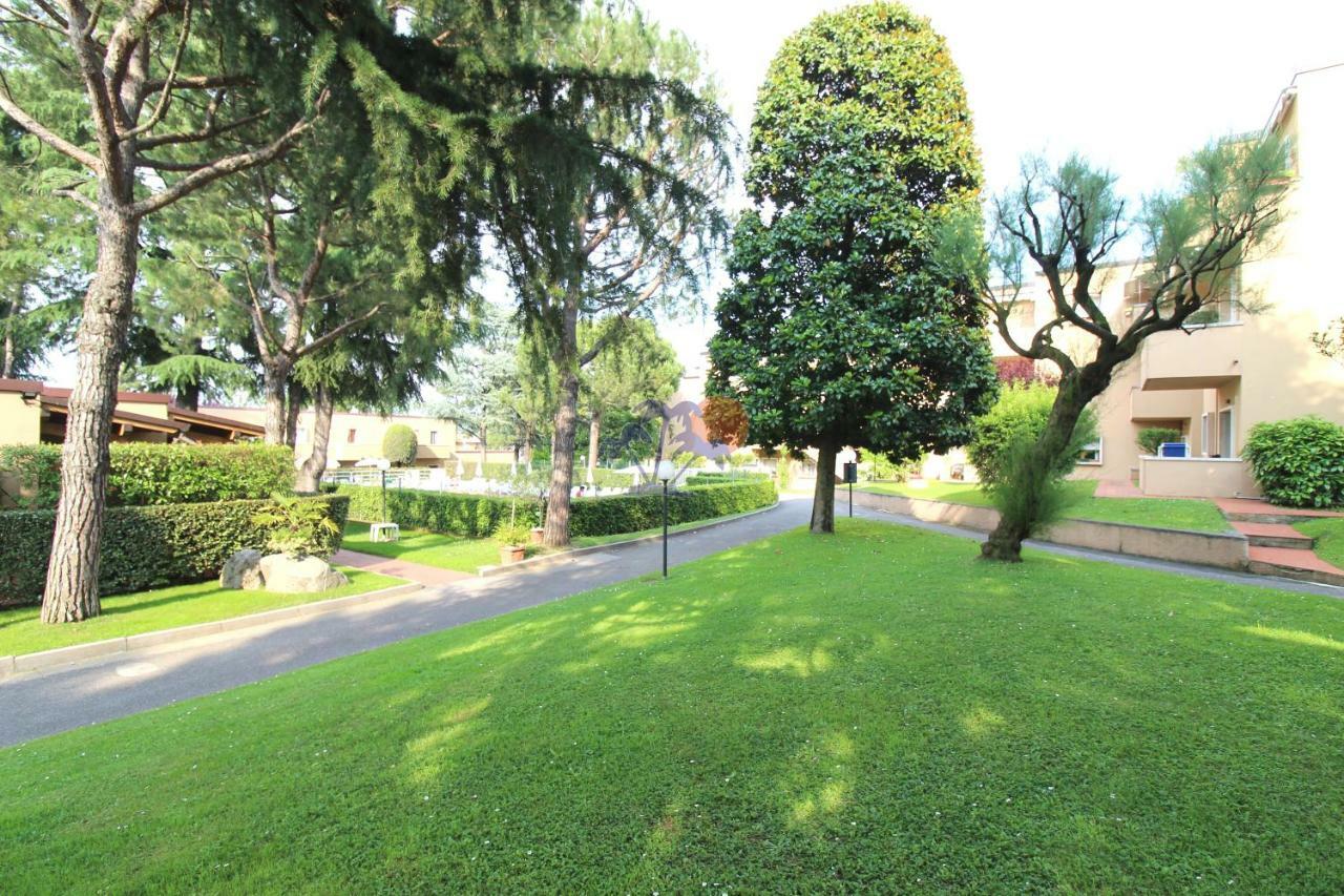Appartamenti La Madonnina Peschiera del Garda Luaran gambar